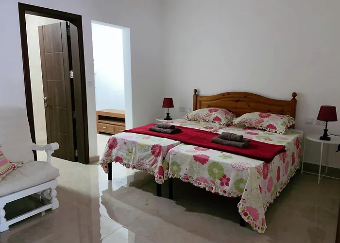 4 Bedroom Maisonette With Private Pool Għajnsielem